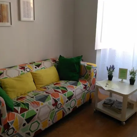 Pequeno Com Terraco 리스본