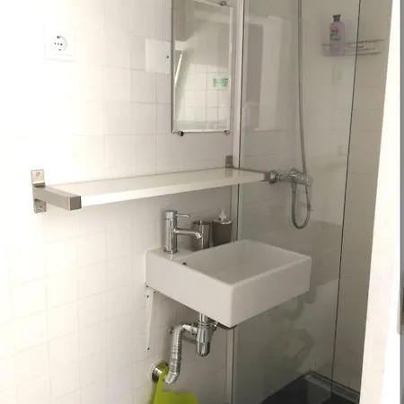 Pequeno Com Terraco 아파트